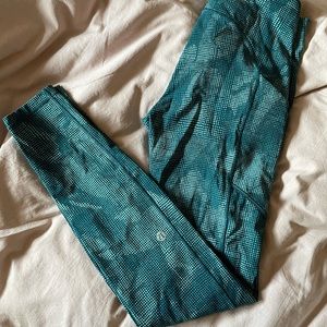 Speed up tights lululemon size 4